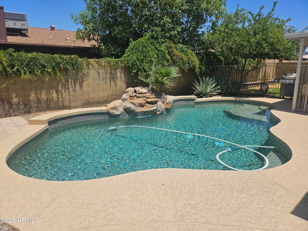 7344 W WINDROSE Drive, Peoria, AZ 85381 — photo 3