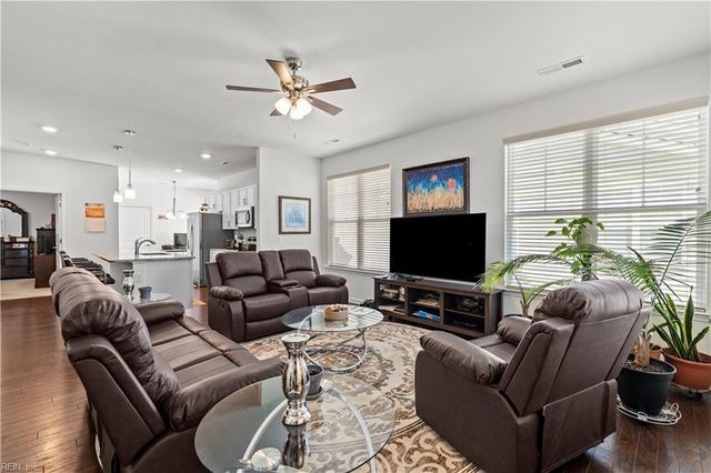 103 Cathedral ST, Smithfield, VA 23430