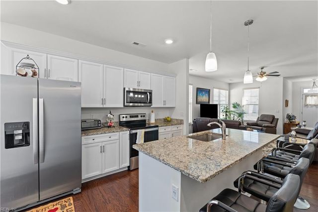 103 Cathedral ST, Smithfield, VA 23430