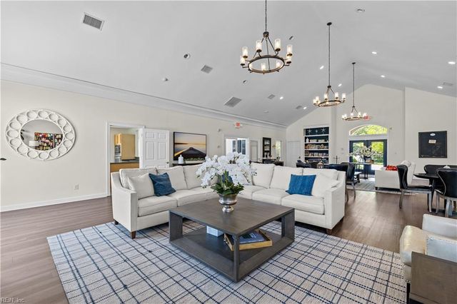 103 Cathedral ST, Smithfield, VA 23430
