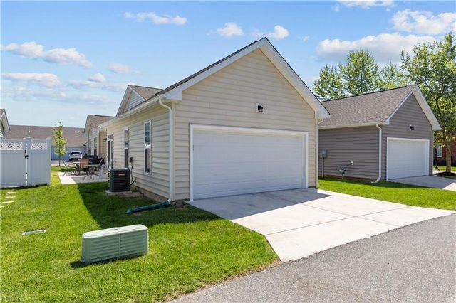 103 Cathedral ST, Smithfield, VA 23430
