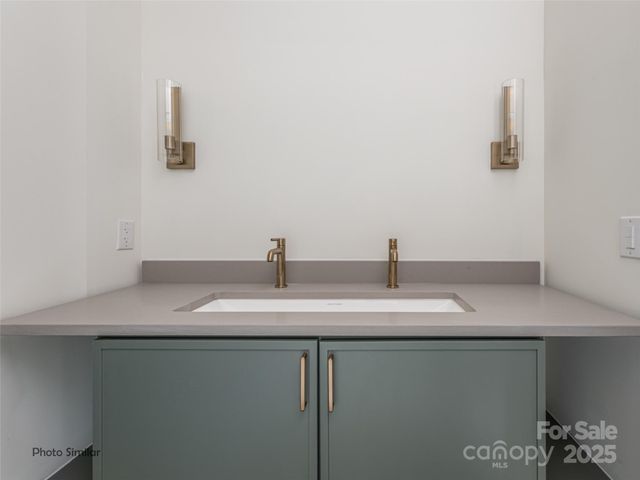 123 Haywood Street 203, Asheville, NC 28801