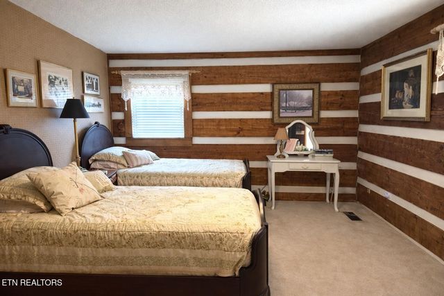 139 Windsor Rd, Crossville, TN 38558