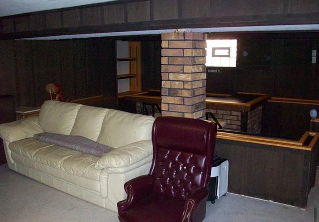 2433 S Keystone Avenue, North Riverside, IL 60546