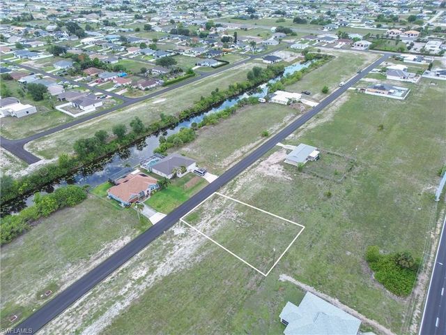 1011 23rd TER, Cape Coral, FL 33909