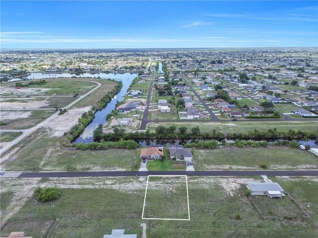 1011 23rd TER, Cape Coral, FL 33909