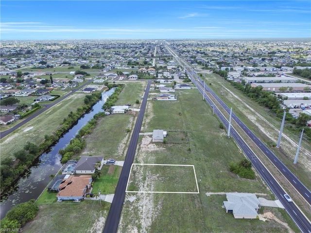 1011 23rd TER, Cape Coral, FL 33909