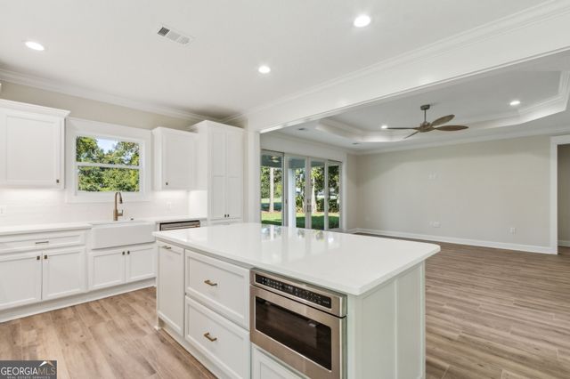 103 Maybird Drive, Kingsland, GA 31548