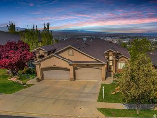 684 EAGLE PASS, North Salt Lake, UT 84054
