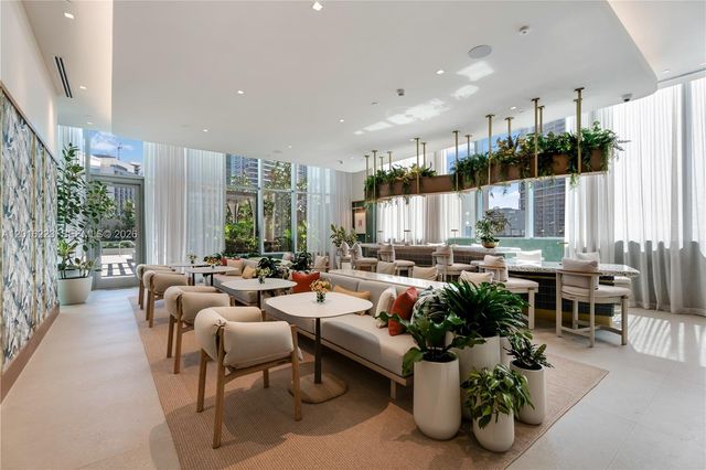 77 SE 5th Street 3605, Miami, FL 33131