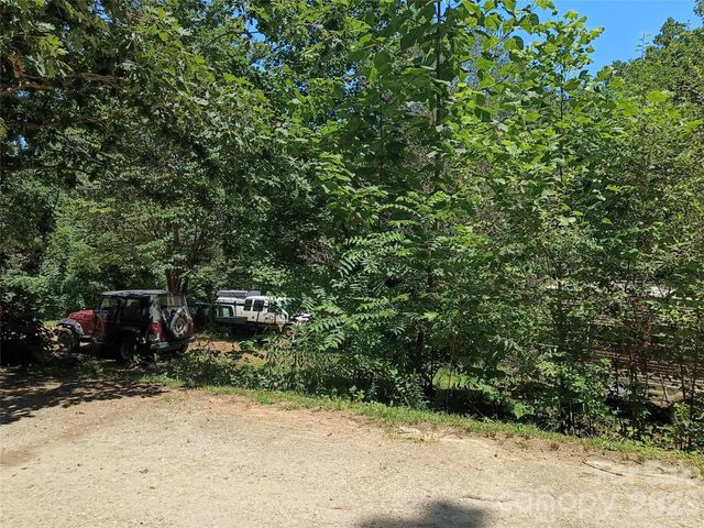 2 Jasmine Park Place, Candler, NC 28715