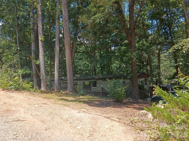 2 Jasmine Park Place, Candler, NC 28715