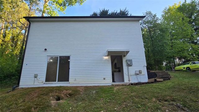3025 Mangum Drive B, Cumming, GA 30041
