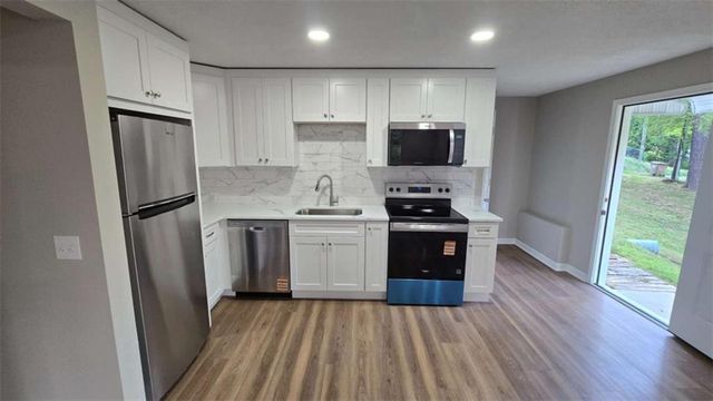 3025 Mangum Drive B, Cumming, GA 30041