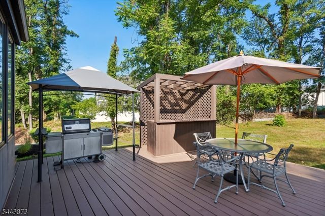 46 Calvert Ave West, Edison Twp., NJ 08820