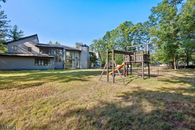 46 Calvert Ave West, Edison Twp., NJ 08820