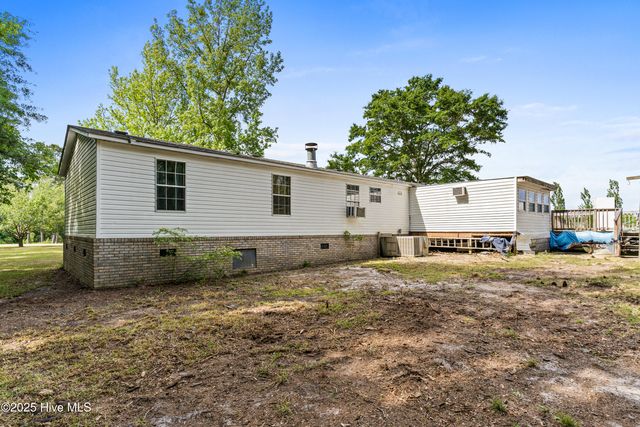 1874 Woodard Road, Supply, NC 28462