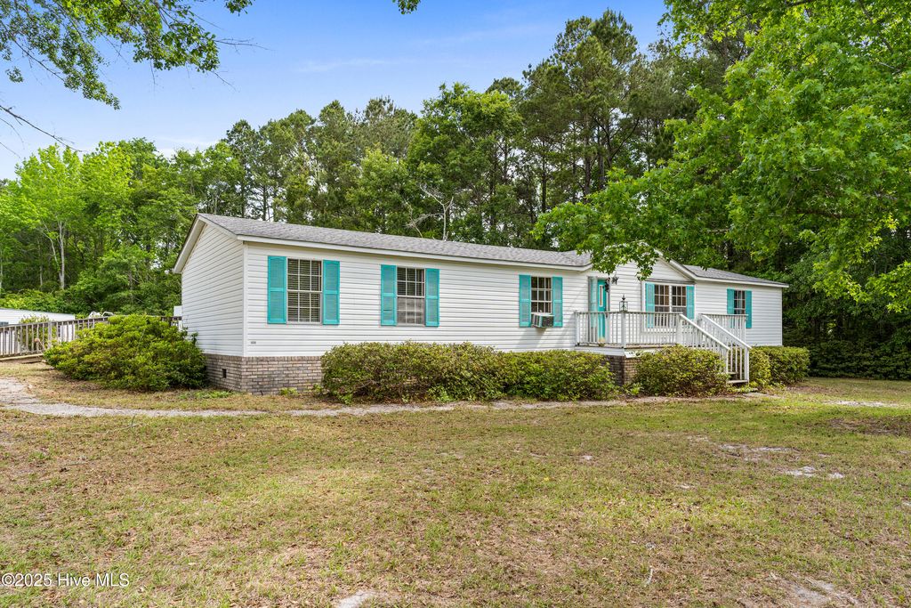 1874 Woodard Road, Supply, NC 28462
