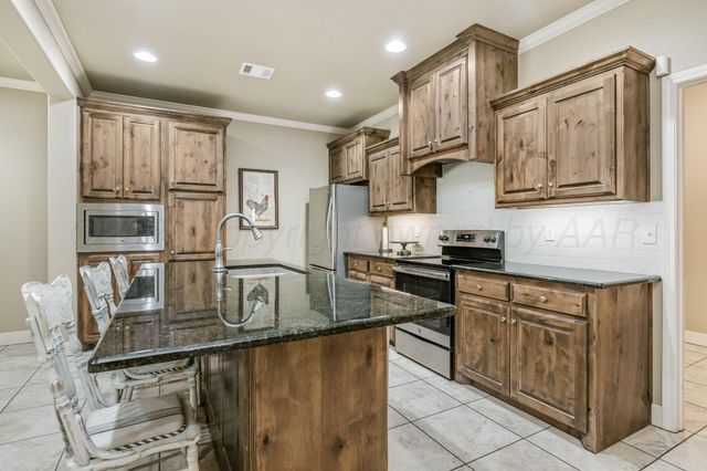 6305 MOSLEY Street, Amarillo, TX 79119