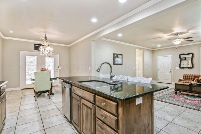 6305 MOSLEY Street, Amarillo, TX 79119