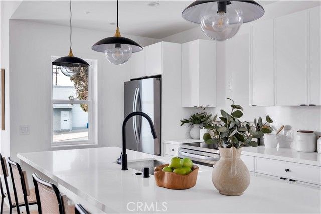 226 Arena A, El Segundo, CA 90245