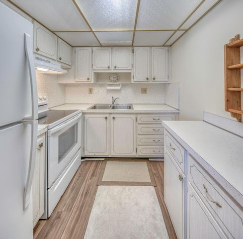 1980 Sunset Avenue 19, Lake Worth Beach, FL 33461