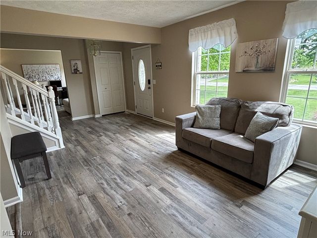 695 Meadowlark Road, Painesville, OH 44077