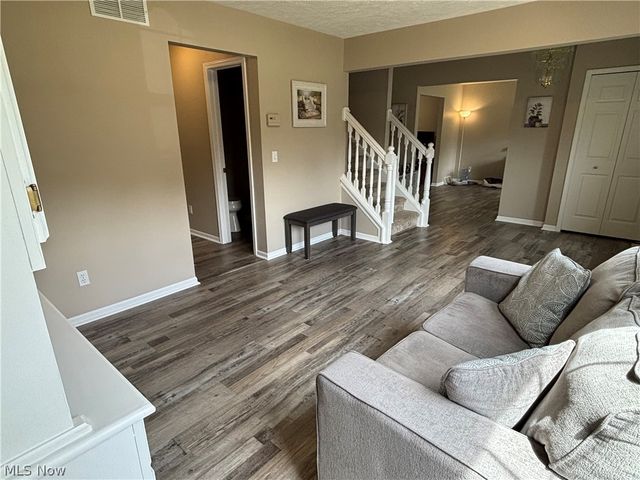 695 Meadowlark Road, Painesville, OH 44077
