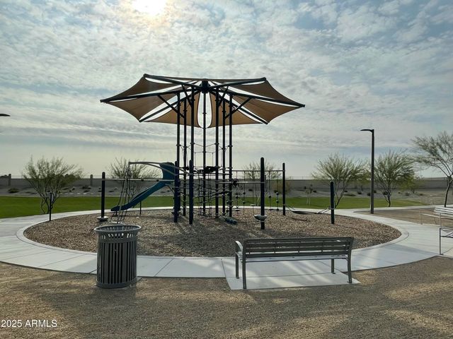 8956 W SOLANO Drive, Glendale, AZ 85305