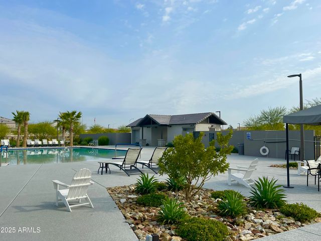 8956 W SOLANO Drive, Glendale, AZ 85305