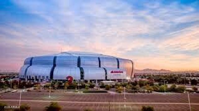 8956 W SOLANO Drive, Glendale, AZ 85305