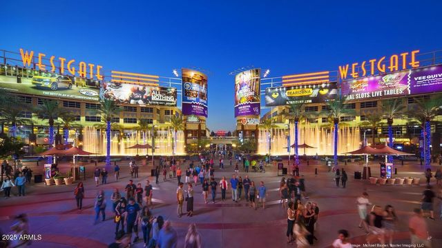 8956 W SOLANO Drive, Glendale, AZ 85305