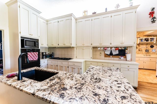 414 College Street, Sulphur Springs, TX 75482