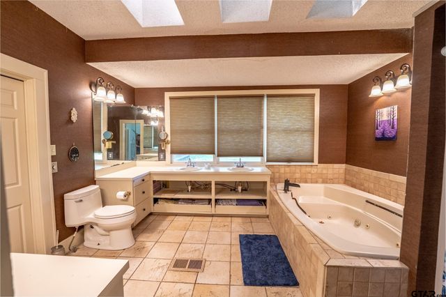 414 College Street, Sulphur Springs, TX 75482