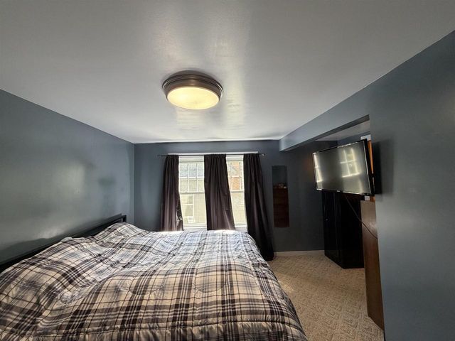 416 W FULTON STREET, Waupaca, WI 54981