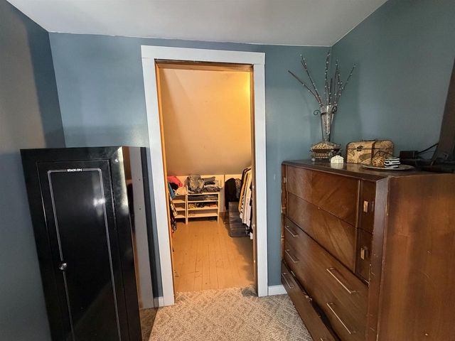 416 W FULTON STREET, Waupaca, WI 54981