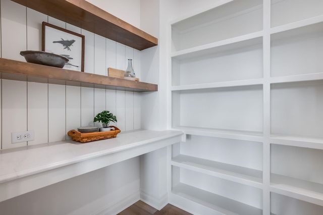 205 N Ciderbluff Ct., Wichita, KS 67052