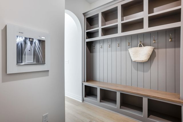 205 N Ciderbluff Ct., Wichita, KS 67052