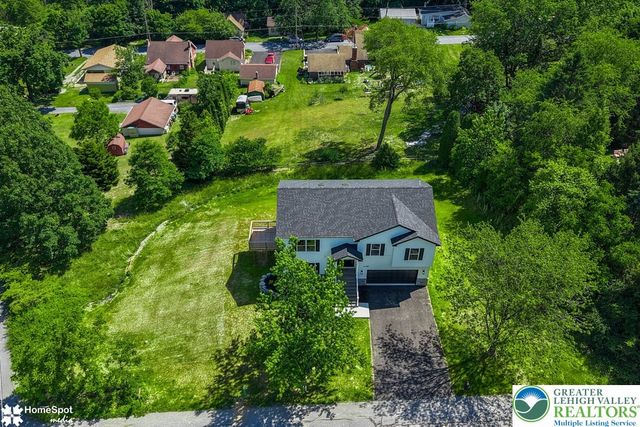 2212 Skyline Drive, Washington Twp, PA 18080