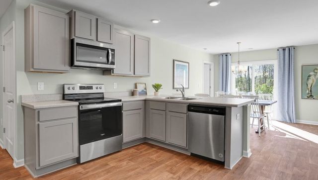 4226 Milkweed Rd., Shallotte, NC 28470