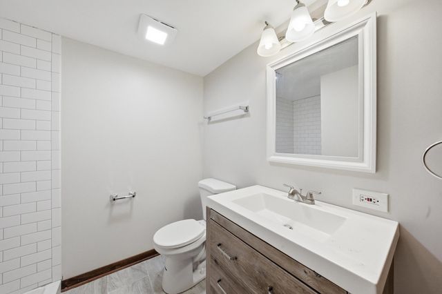 831 Violet Lane, Matteson, IL 60443