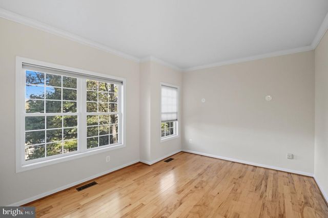 121 WATERSIDE LN, Cross Junction, VA 22625