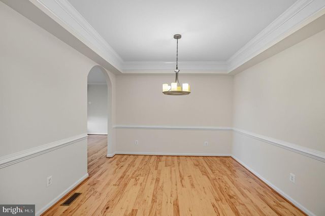 121 WATERSIDE LN, Cross Junction, VA 22625