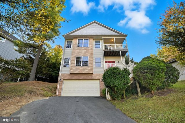 121 WATERSIDE LN, Cross Junction, VA 22625