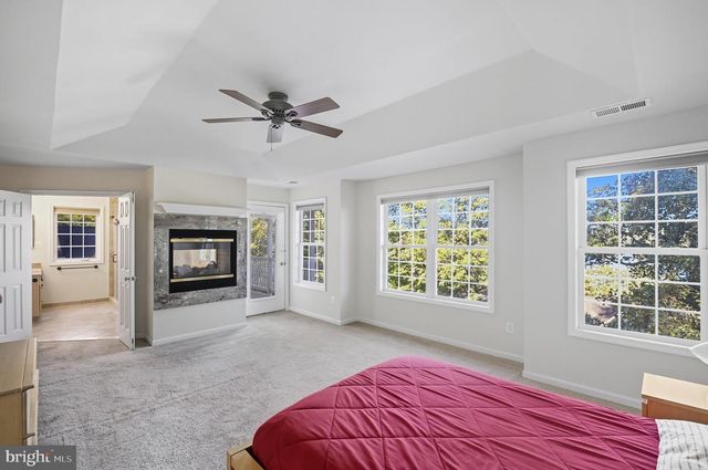 121 WATERSIDE LN, Cross Junction, VA 22625