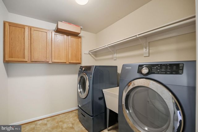 121 WATERSIDE LN, Cross Junction, VA 22625