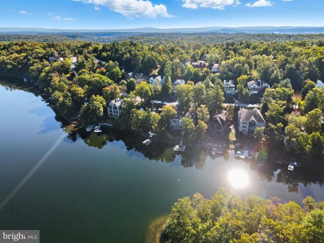 121 WATERSIDE LN, Cross Junction, VA 22625