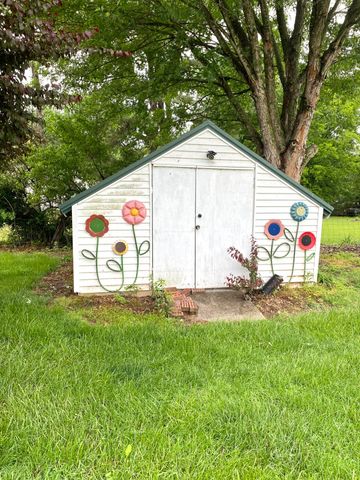 156 Heather Lane, Ledbetter, KY 42058