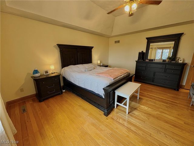 47647 Watson Road, St Clairsville, OH 43950