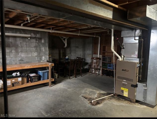 47647 Watson Road, St Clairsville, OH 43950